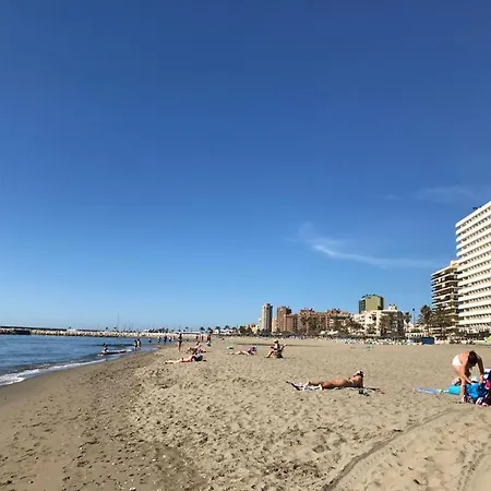 Isaac Peral Con Garage 公寓